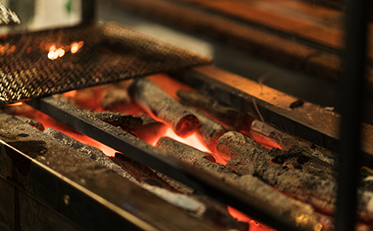 土佐高地の炭を使った本格的な炭焼き料理